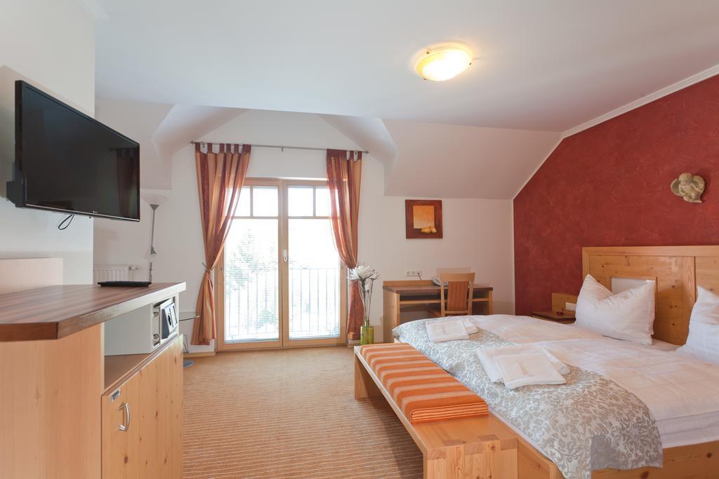 Landhotel Mariensaeule Wernstein am Inn 외부 사진